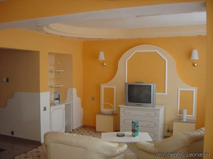 Hotel Carpati Nagybánya Szoba fotó